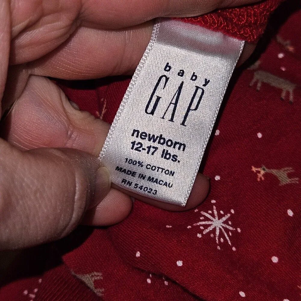 Baby Gap Red Christmas Outfit Reindeer Snowflakes Cotton NB Newborn 12-17 lbs